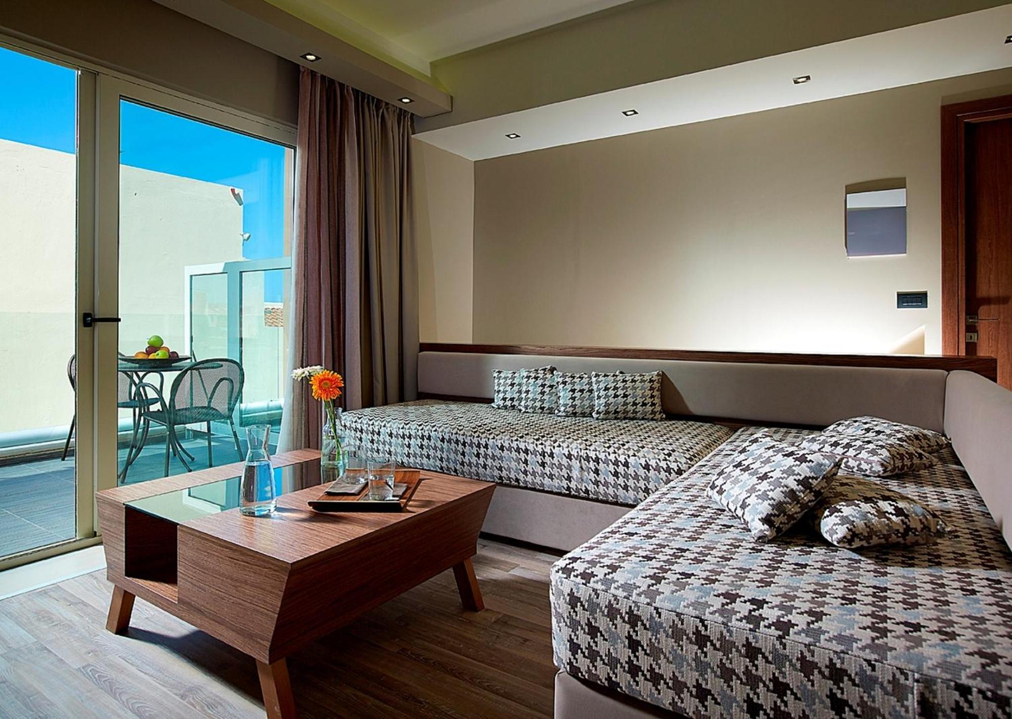 Elotis Suites (Adults Only) Ajía Marína Szoba fotó